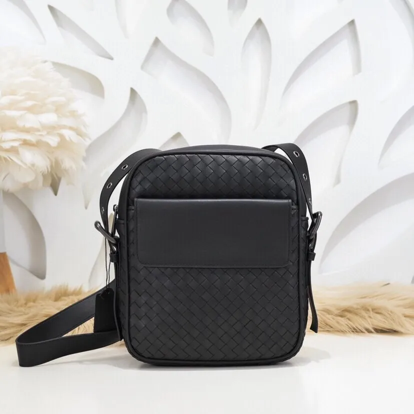 All categories 💚 Top version men’s bags 💚 BV 2024 new BV crossbody bag